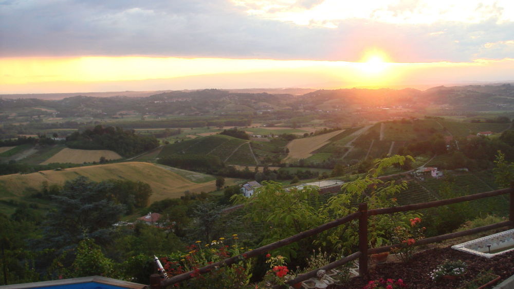 B&B La Taverna Degli Angeli Vezzi Portio Zewnętrze zdjęcie
